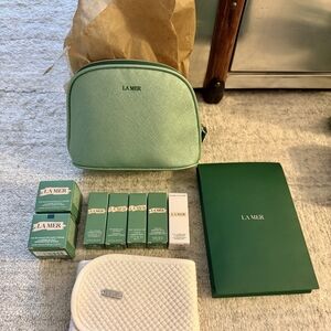 La Mer Green and White Skincare Collection
